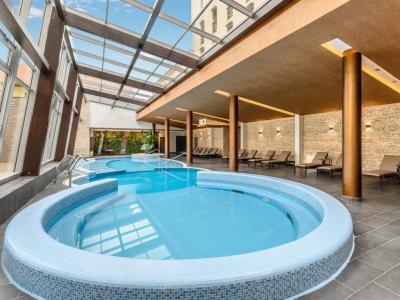 ✔️ Anna Grand Hotel wellness medencéje Balatonfüreden - ✔️ Anna Grand Hotel Balatonfüred 5* ✔️ Anna Grand Akció!