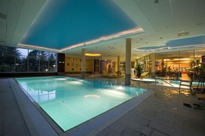 ✔️ Wellness medence a mezőkövesdi Balneo Hotelben - ✔️ Balneo Hotel**** Zsori Mezőkövesd ✔️ Akciós Balneo Hotel