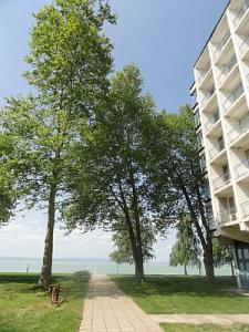 ✔️Közvetlen vízparti szálloda - Siofok Hotel Lido   - ✔️Hotel Lidó Siófok ✔️Akciós Panorámás Lidó Siófokon