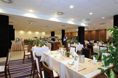 ✔️ Hotel Forrás Szeged étterme Szegeden - ✔️ Hunguest Szeged ✔️ Akciós Hunguest hotel Forrás