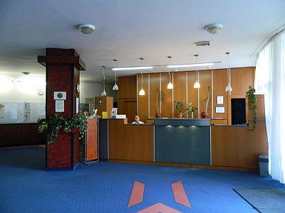 ✔️ Hotel Nagyerdő Debrecen, recepció - ✔️ Hotel Nagyerdő Debrecen ✔️ Nagyerdő Gyógyhotel Debrecen